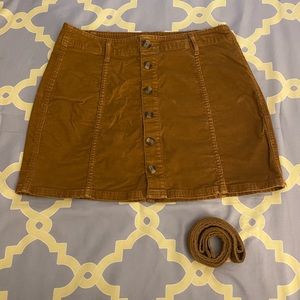 Women’s Size 10 Brown Ribbed Suede Skirt w/ Belt